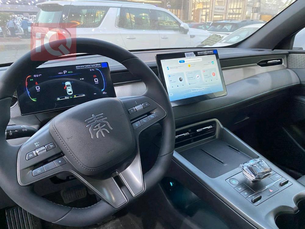 بی وای دی Qin Plus